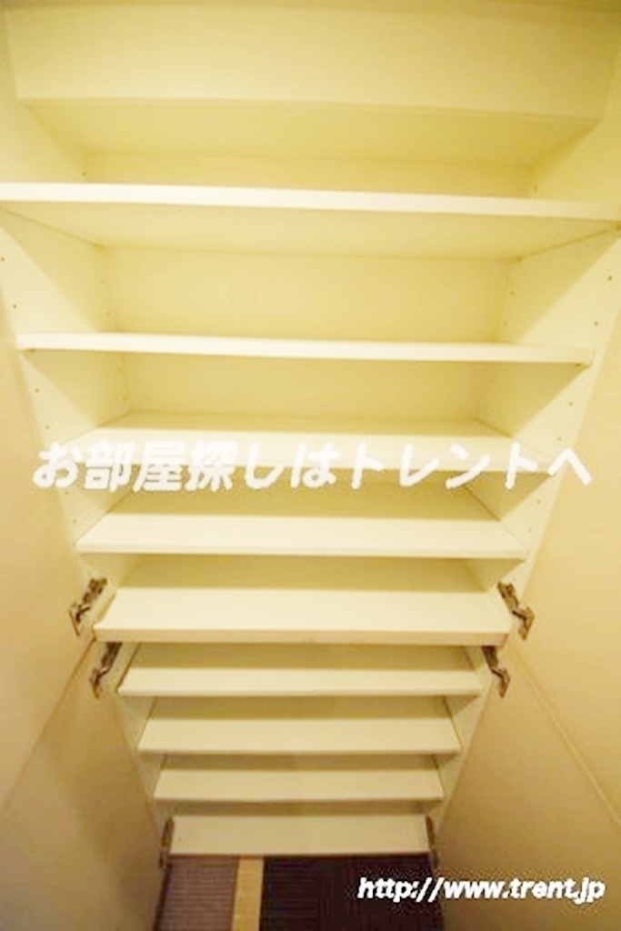 シャルム内神田-702
