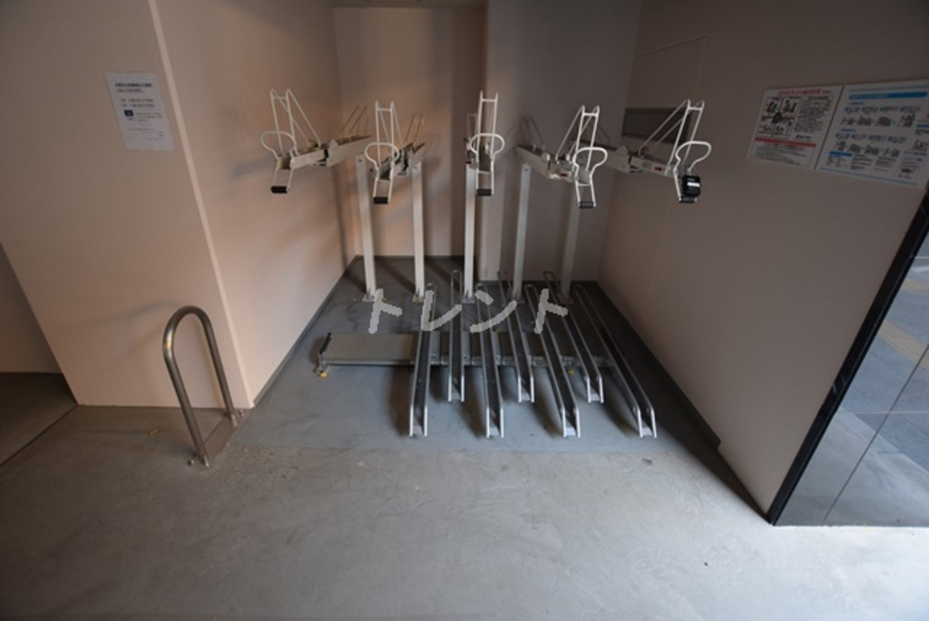 ピークス神田【PEAKS神田】-301