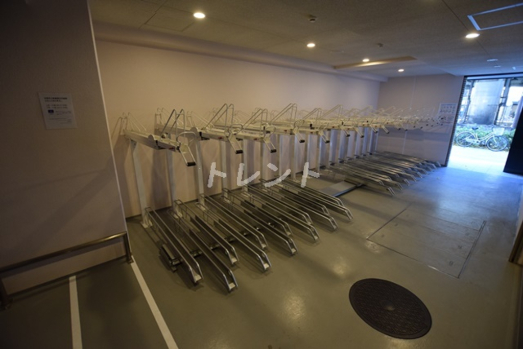 ピークス神田【PEAKS神田】-301