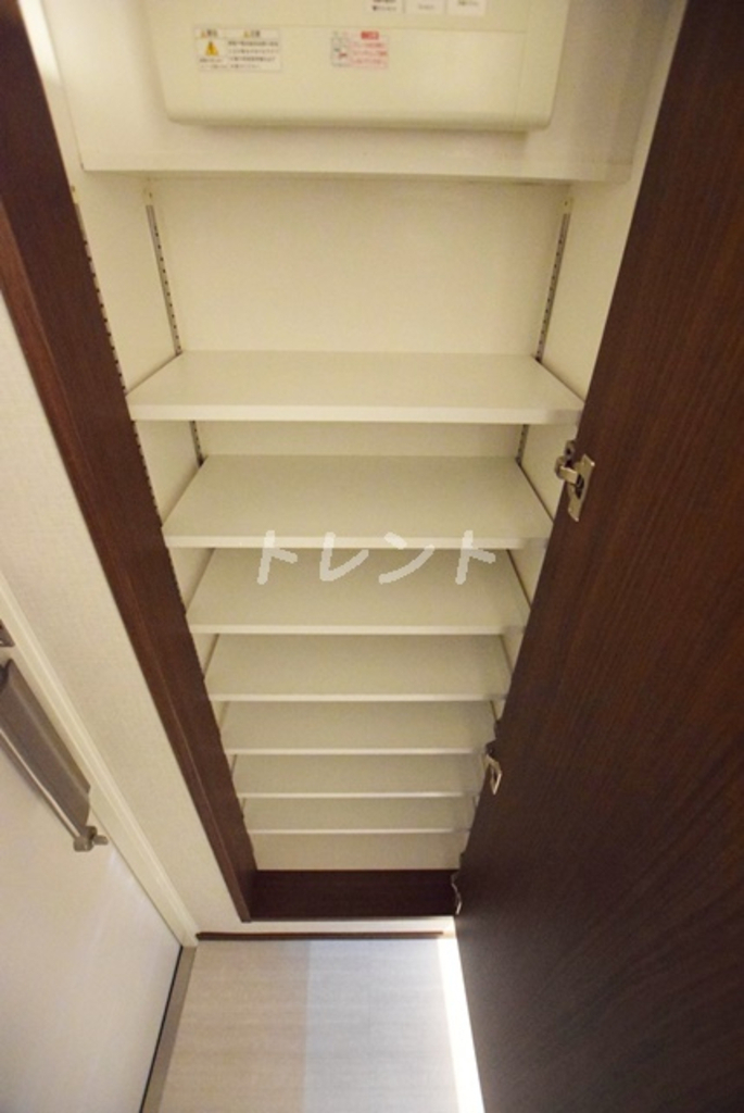 ピークス神田【PEAKS神田】-301