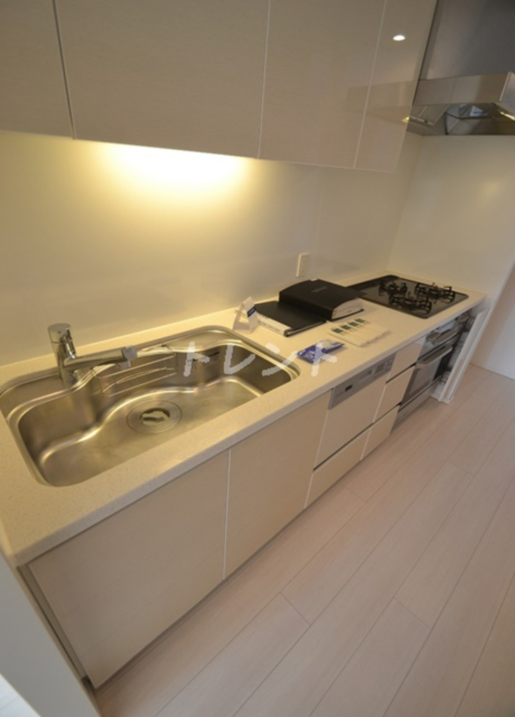 コンフォリア新宿イーストサイドタワー-828