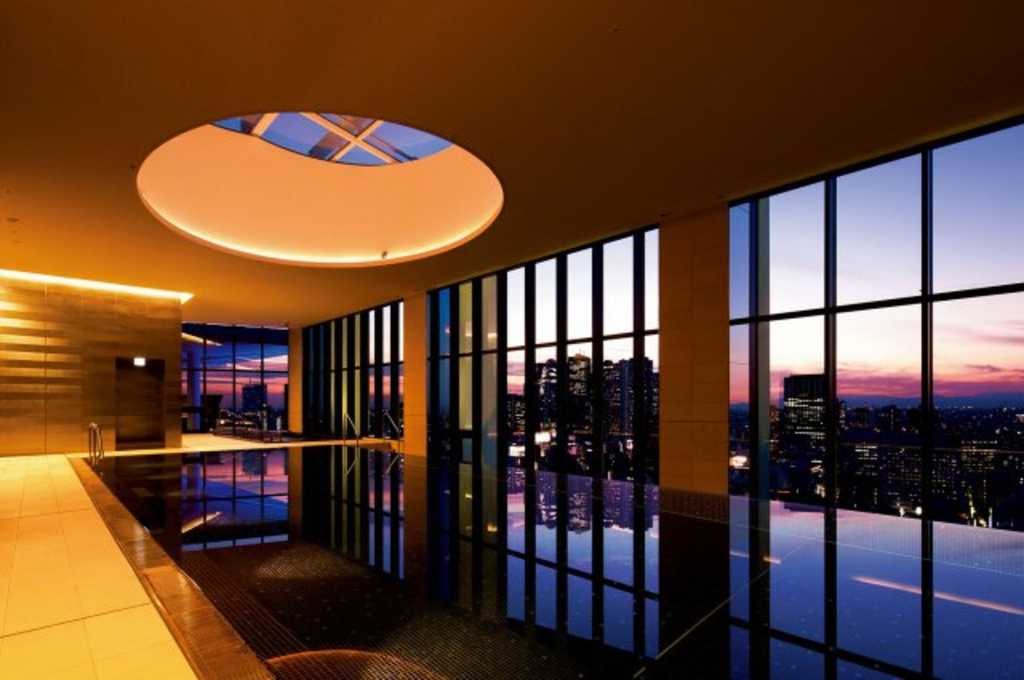 コンフォリア新宿イーストサイドタワー-828