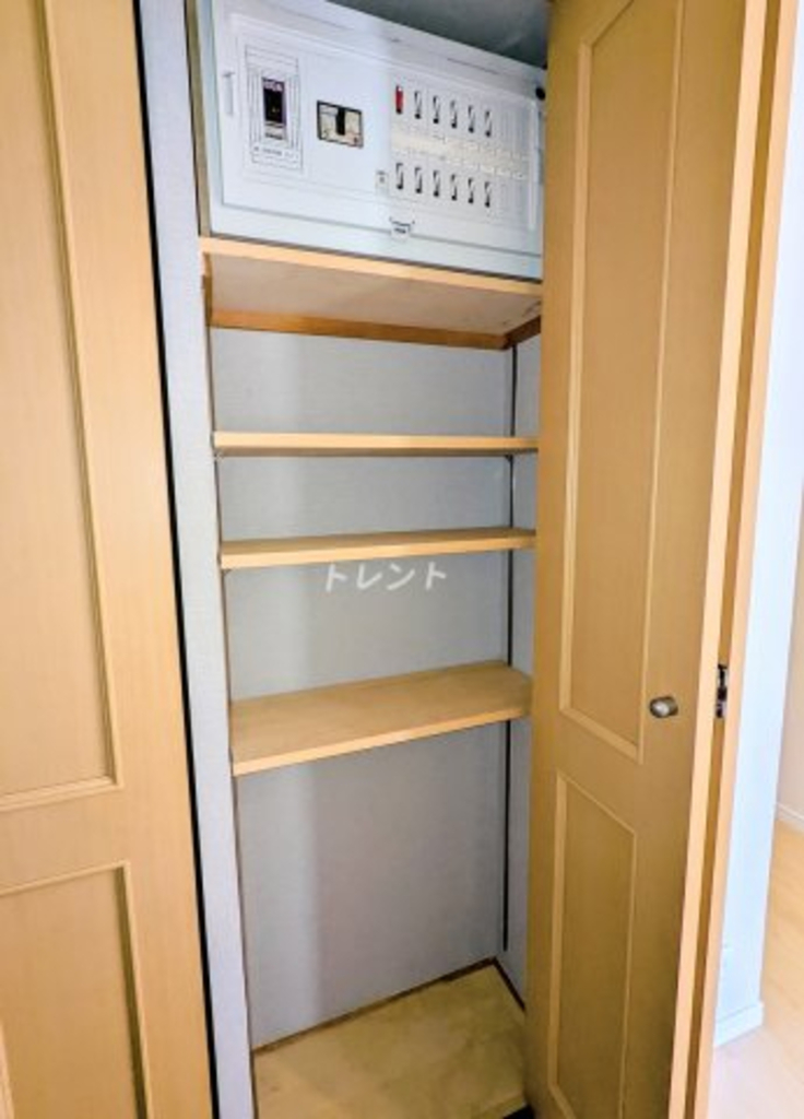 白金台アパートメント-702