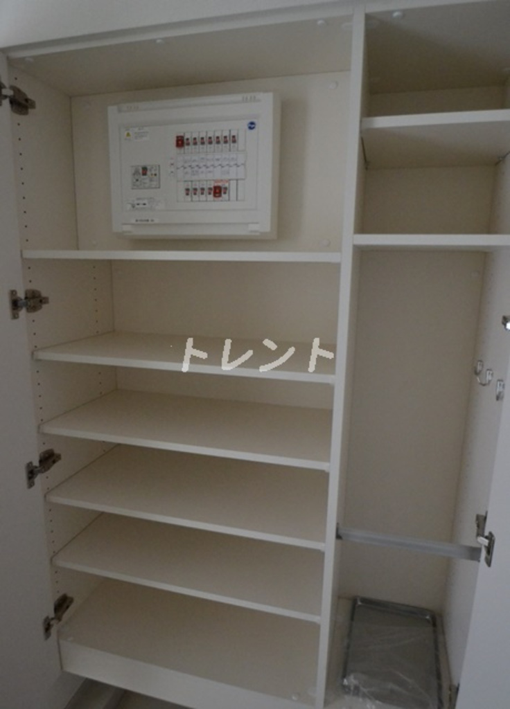 コンフォリア東新宿ステーションフロント-1102