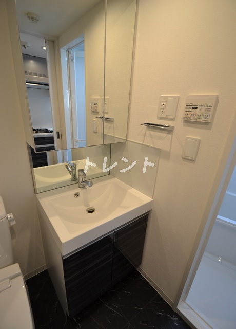 エスタート新宿-1103