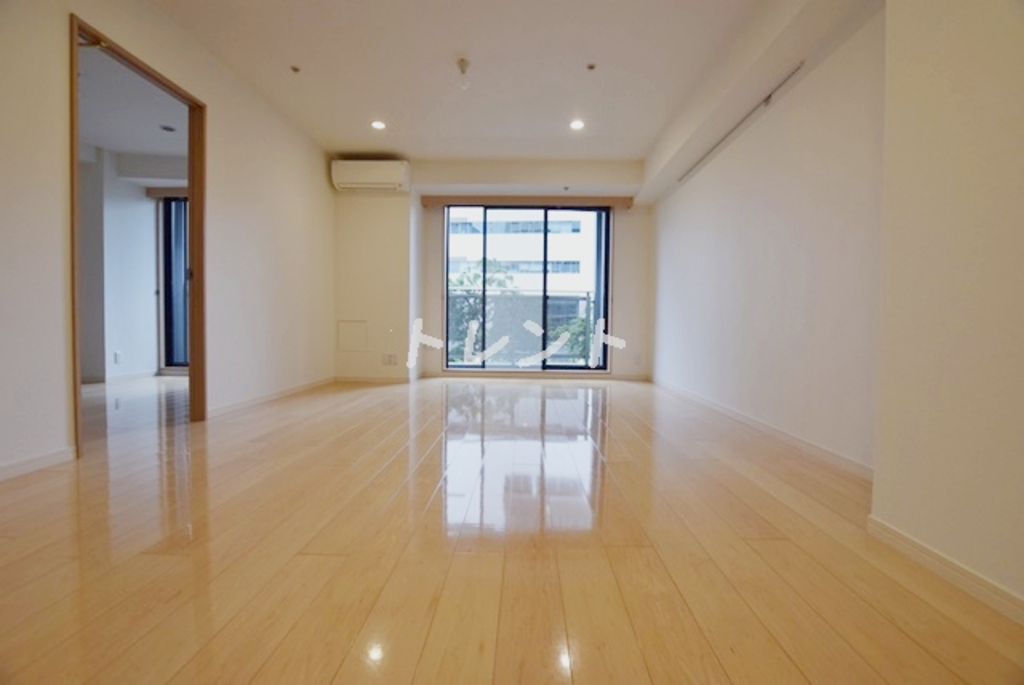 ミレニアムガーデンコート-404