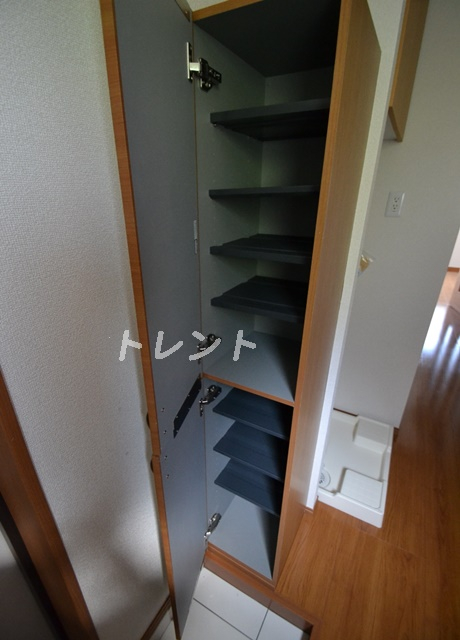 モンシャトー代々木-301