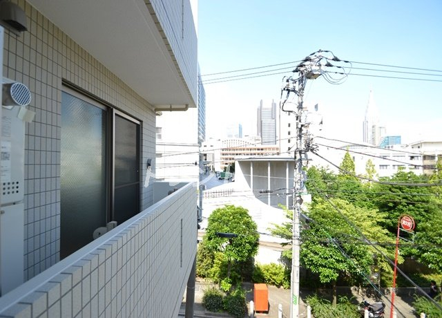 モンシャトー代々木-301