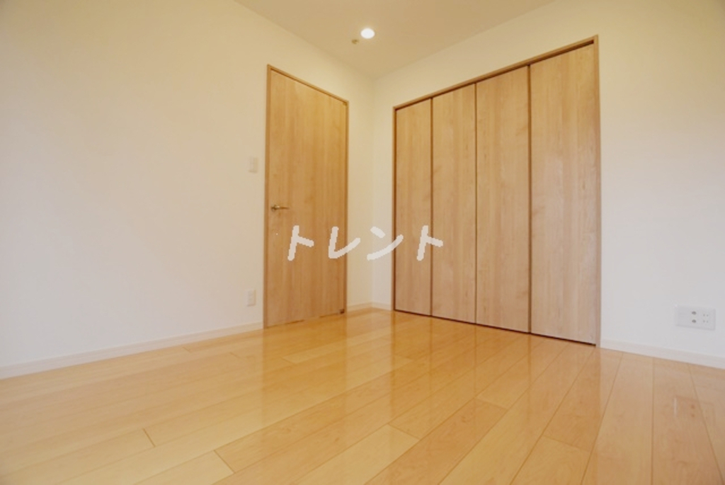 ミレニアムガーデンコート-301