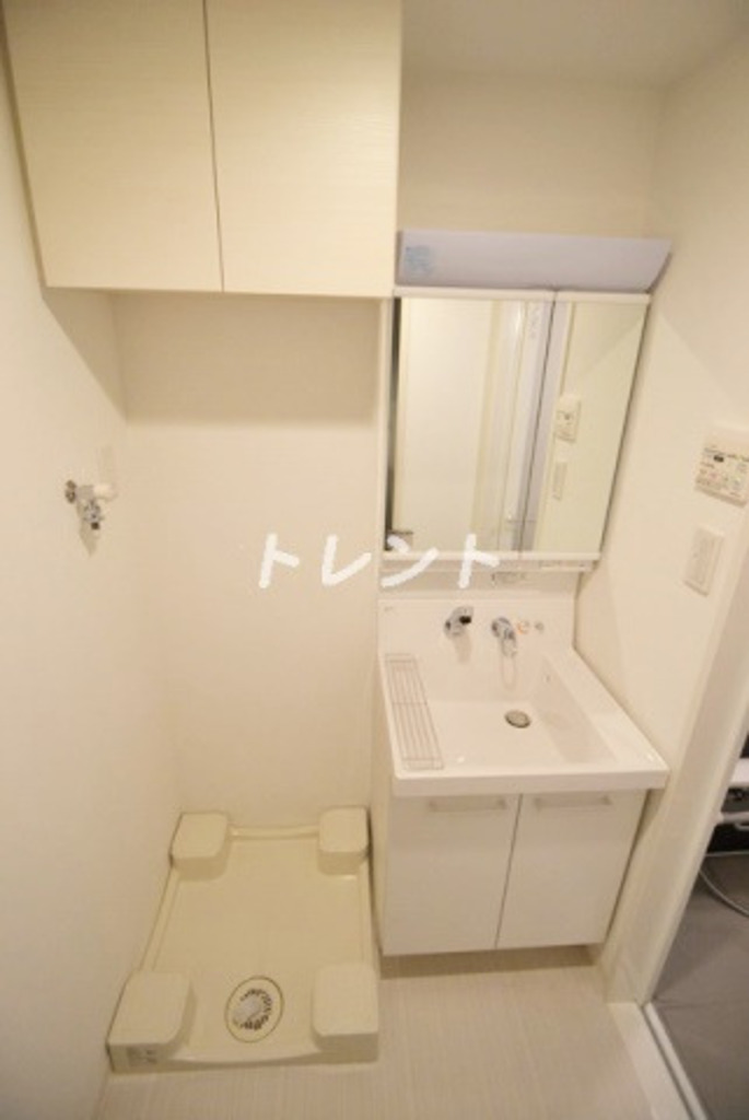 フェニックス市谷本村町-1005