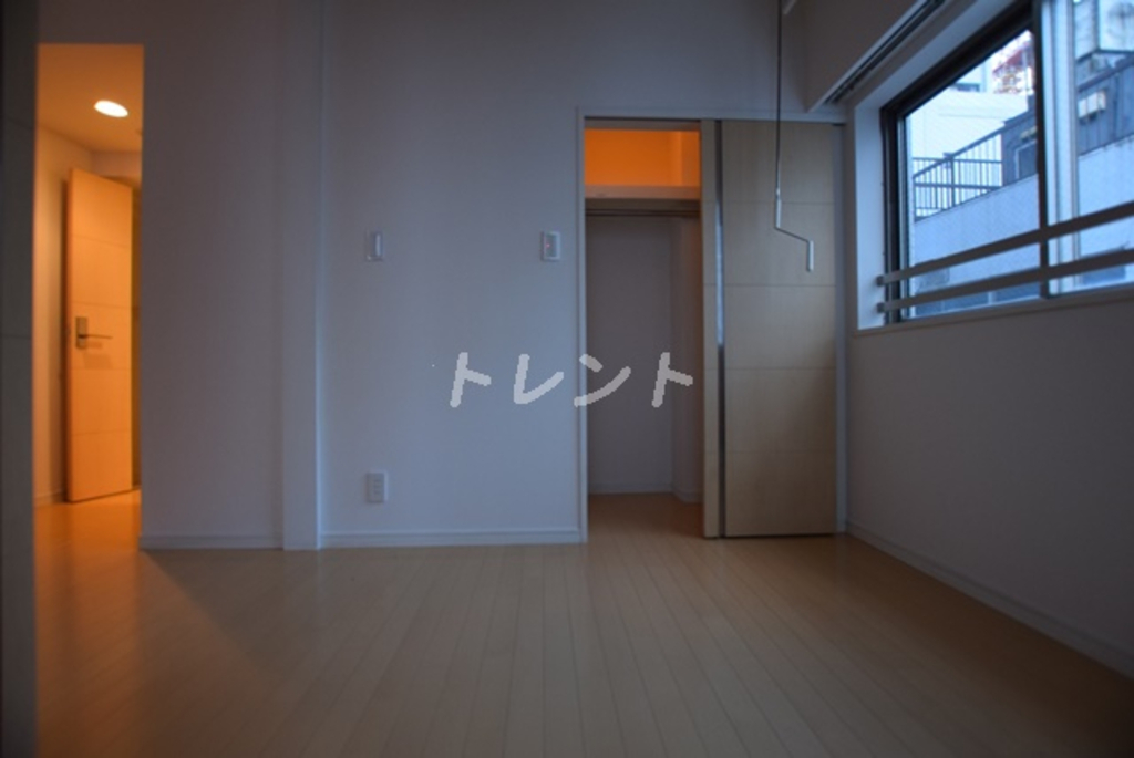 レジディア神田-404