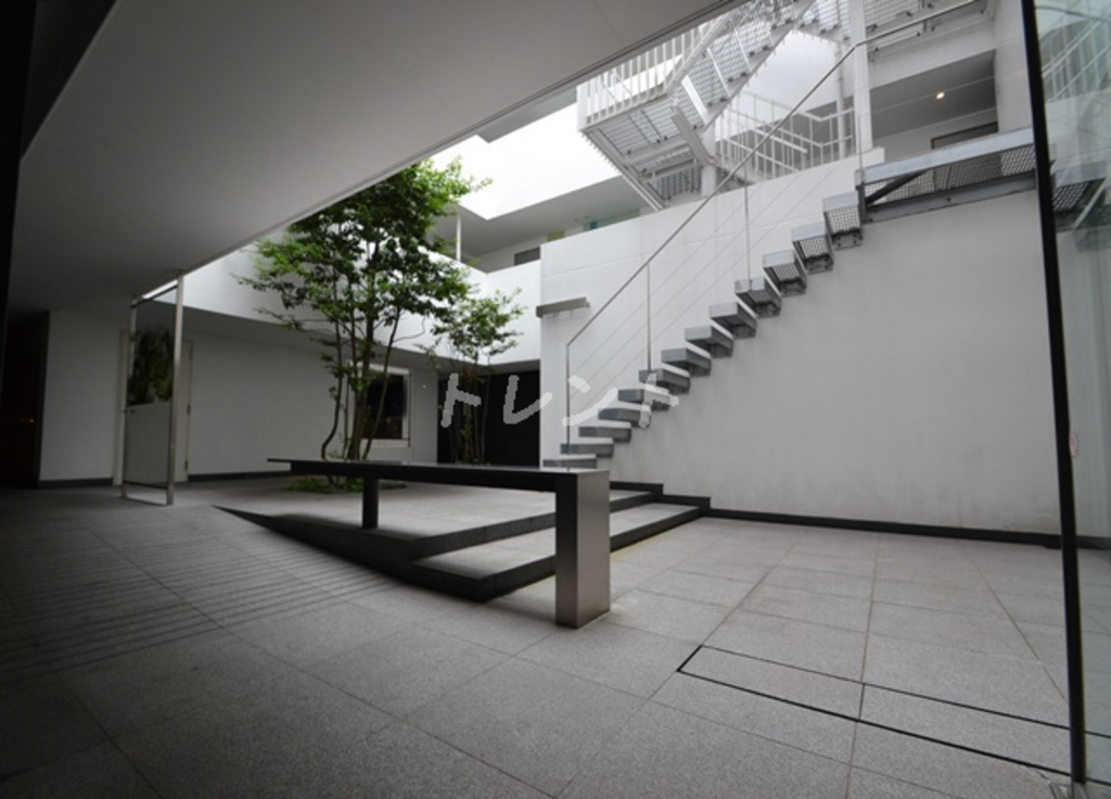 エルスタンザ代々木-212