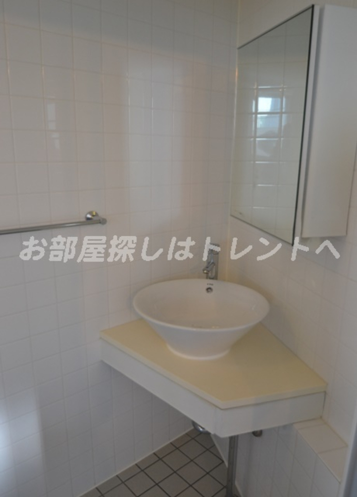 メイプル新中野-202