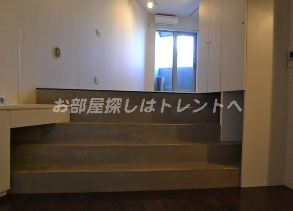 メイプル新中野-202