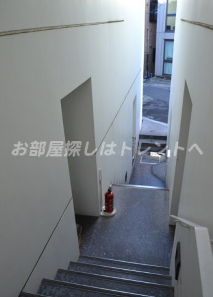 メイプル新中野-202