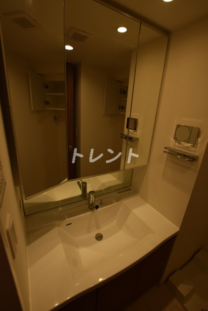 グラシア神保町-1002