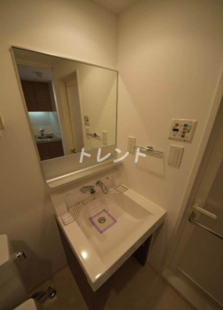 プラウドフラット白金高輪-705