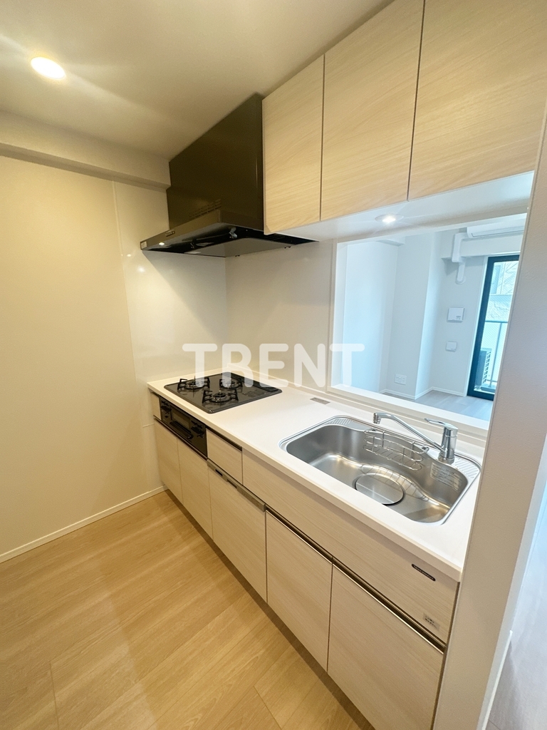 市谷台町坂フロント-703