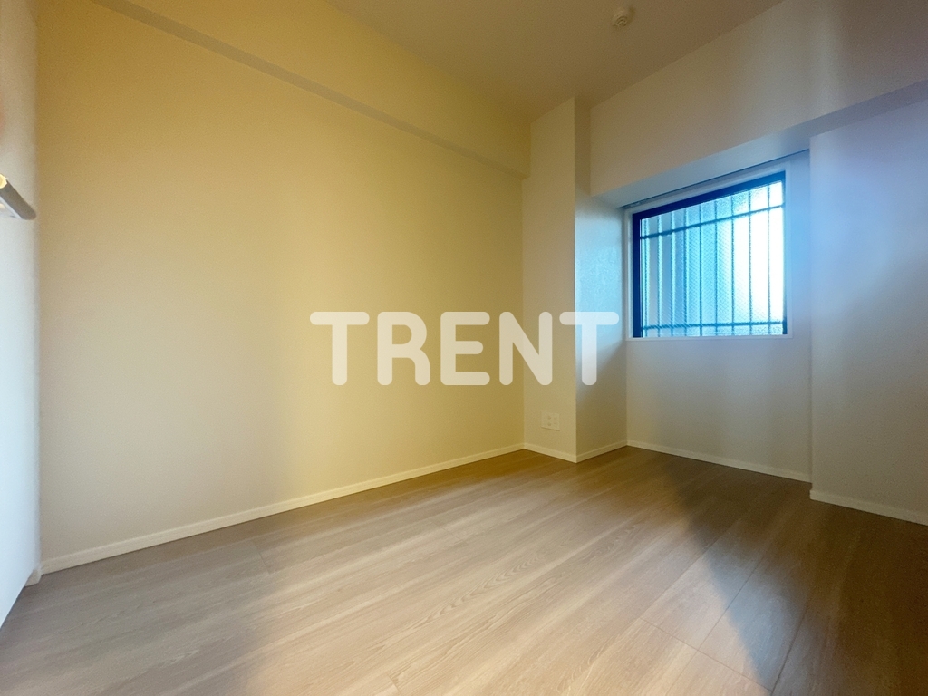 市谷台町坂フロント-703