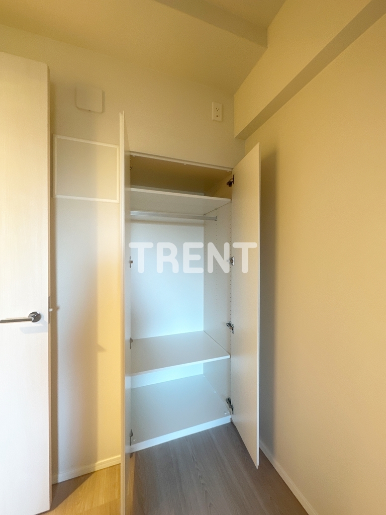 市谷台町坂フロント-703