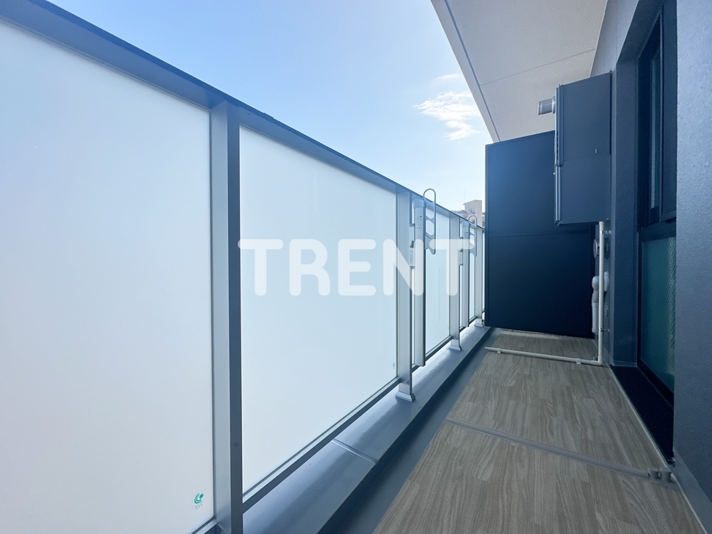 市谷台町坂フロント-703