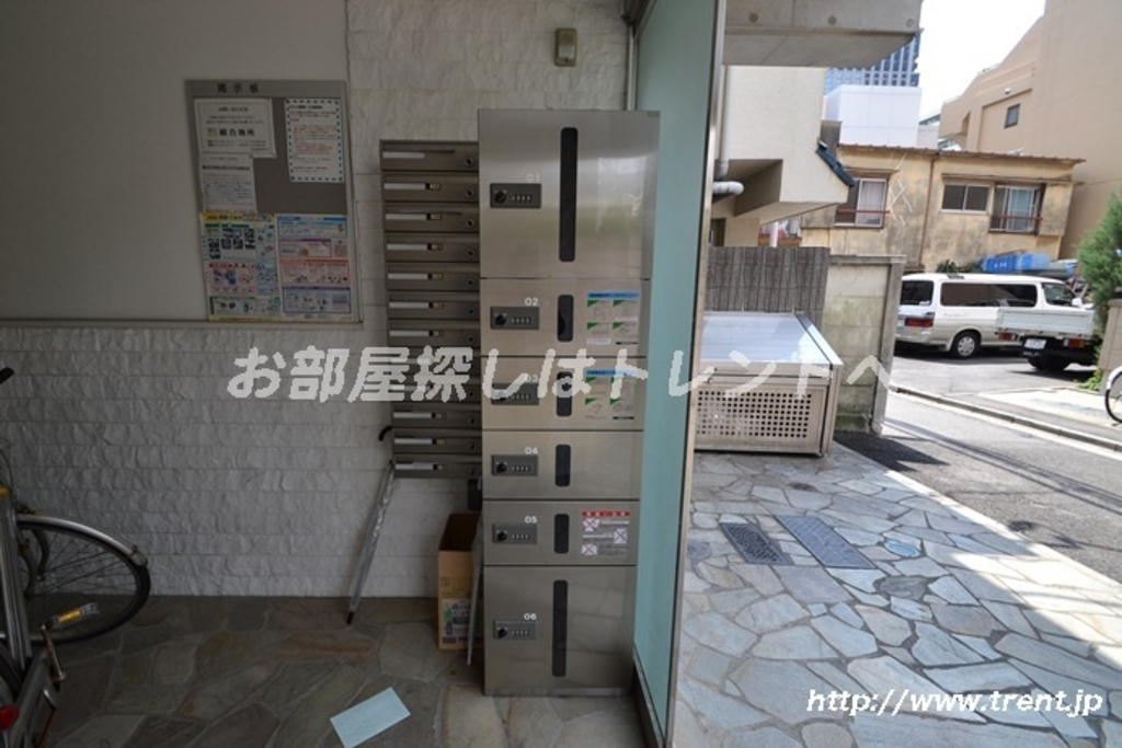 ドルフィン西新宿-301