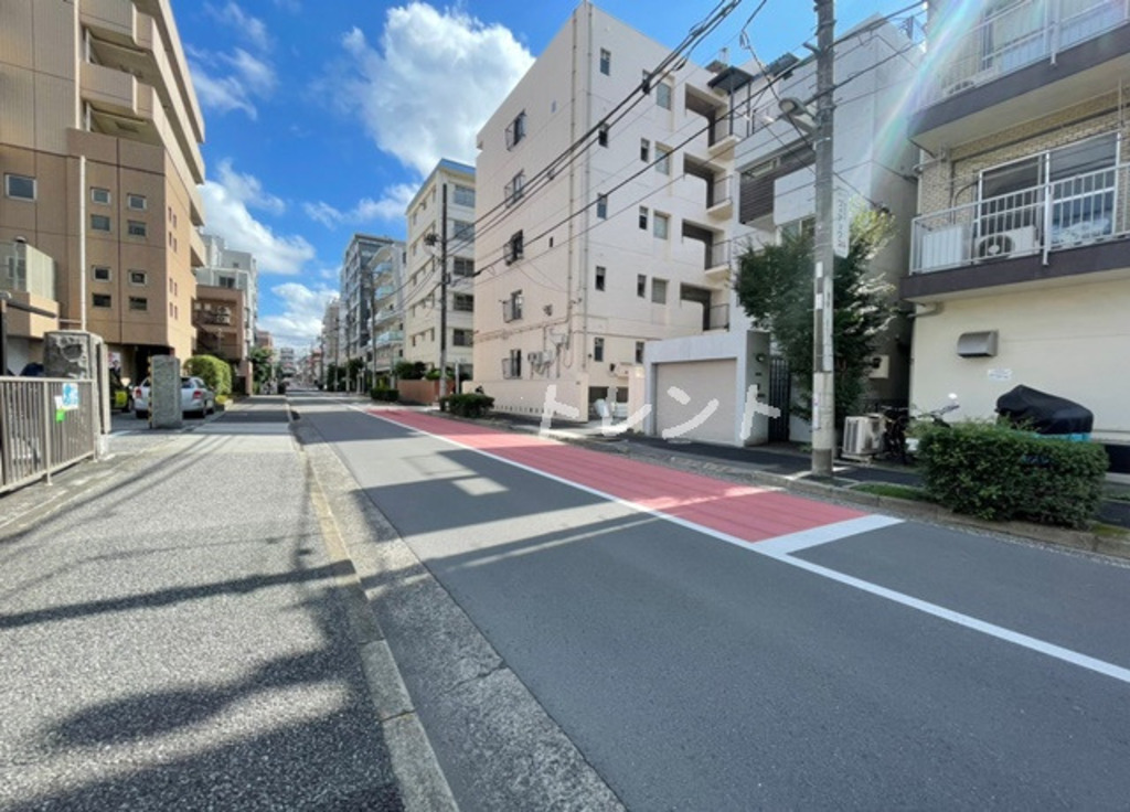 ベルジュ弥生町-703