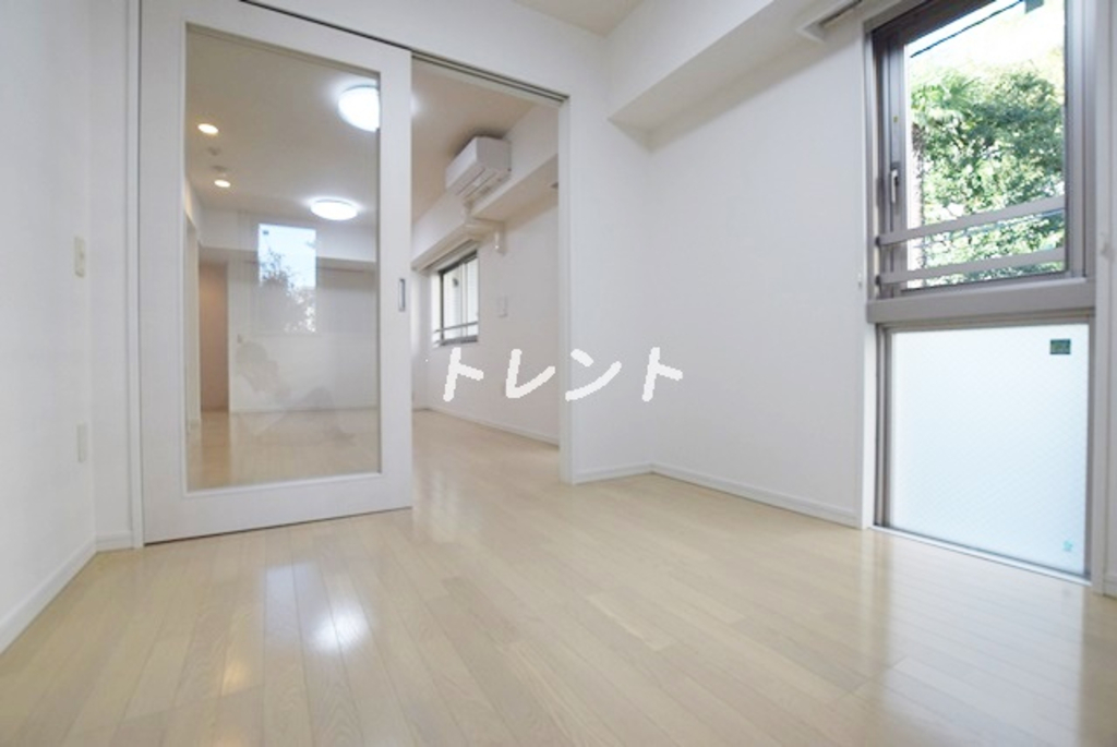 コンフォリア市谷薬王寺-301