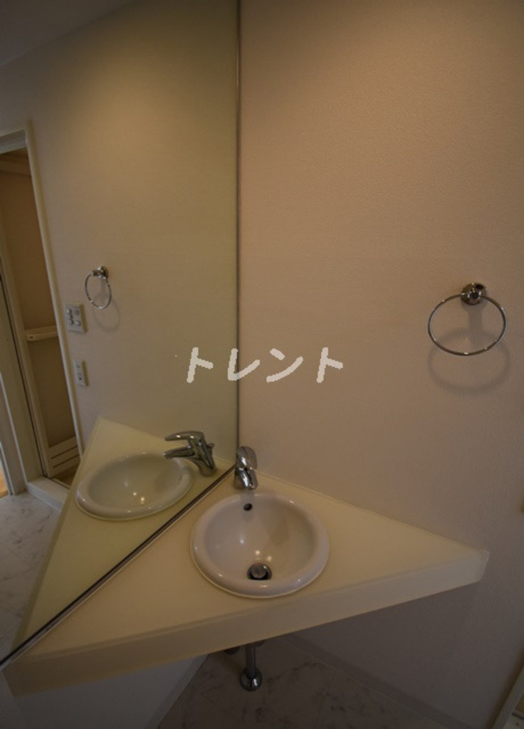 クレジデンス神谷町-402