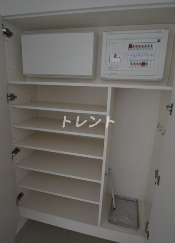 コンフォリア東新宿ステーションフロント-1004