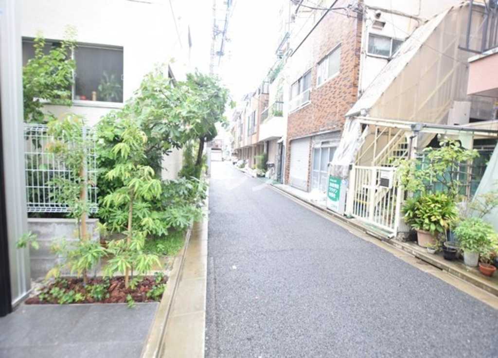 トライム早稲田鶴巻町-303