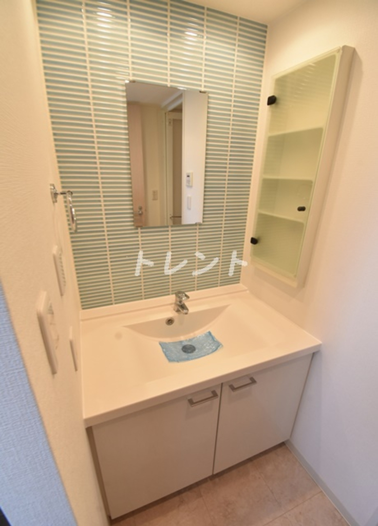 レジディア月島-403