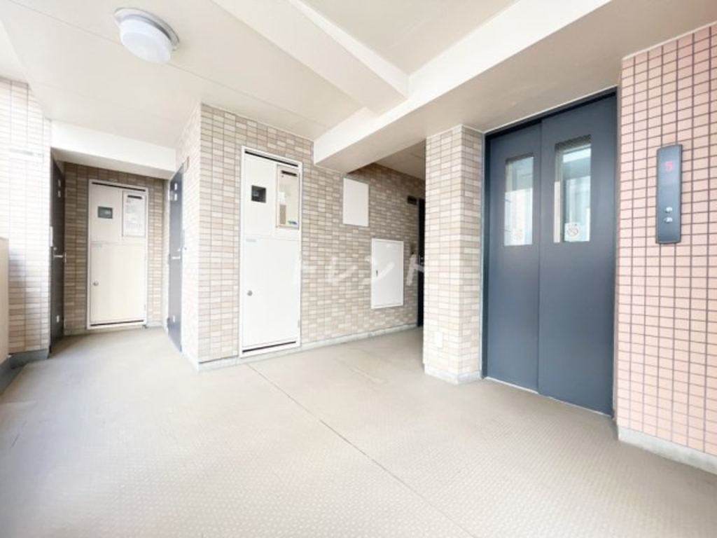 メゾンドヴィレ神田神保町-201