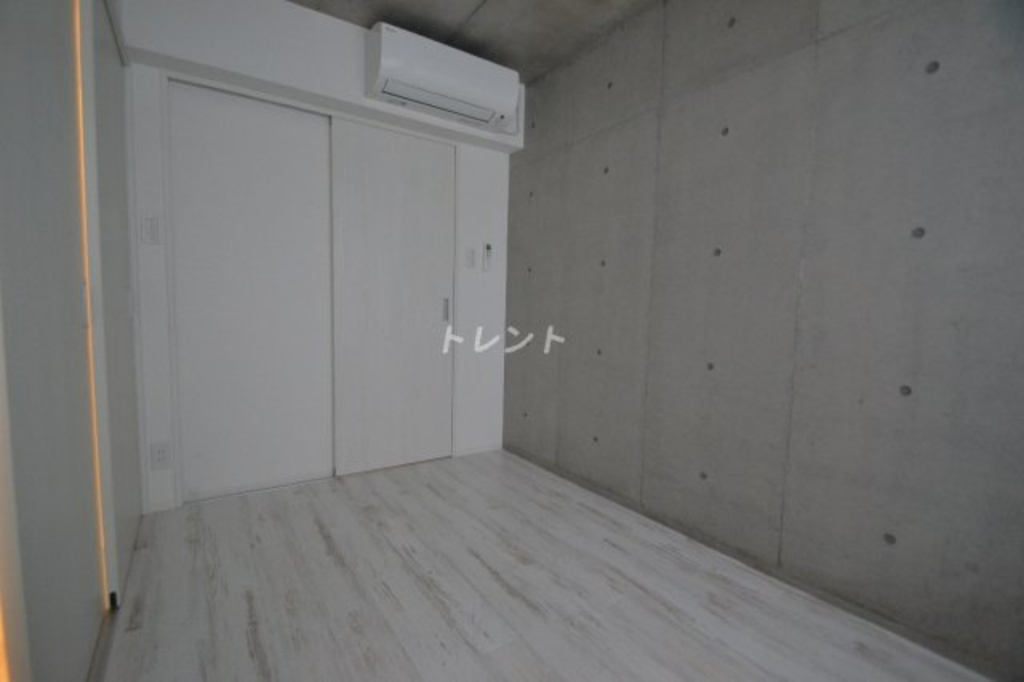 コンポジット早稲田-303