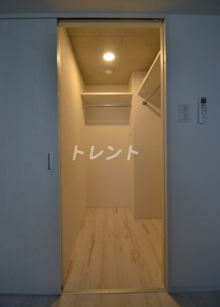コンポジット早稲田-303