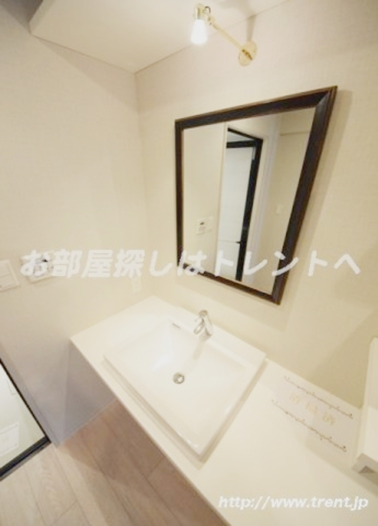 ハーモニーレジデンス千代田岩本町-201