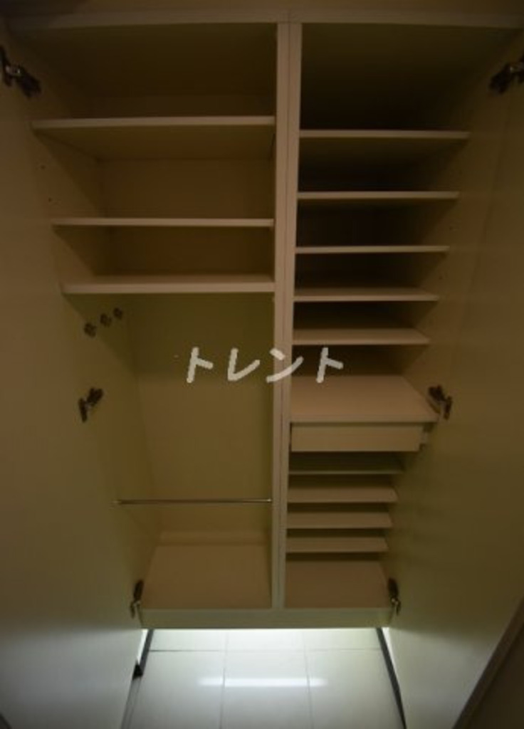 クリオ三田ラモード-302