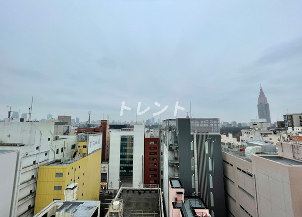 コンフォリア新宿御苑Ⅱ-701