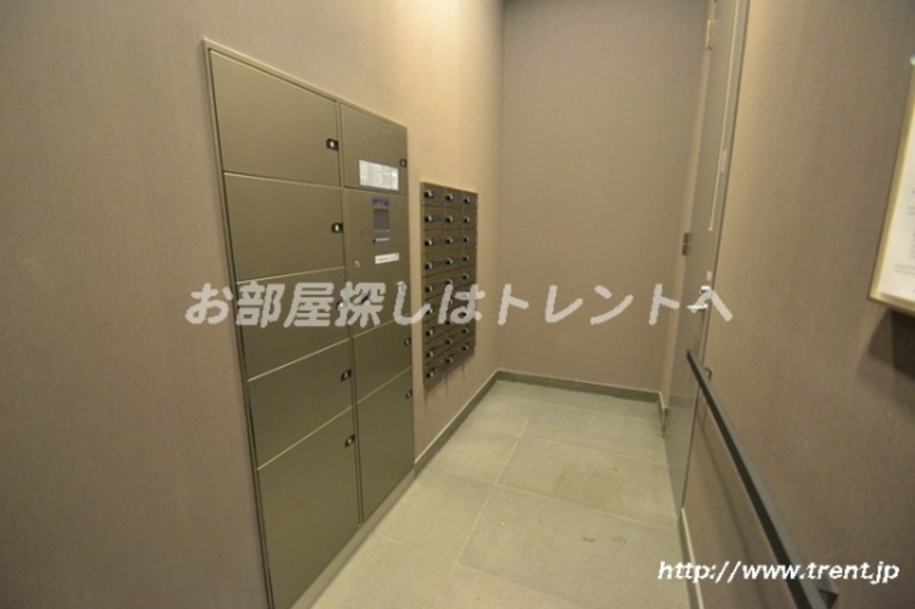 コンフォリア新宿イーストサイドタワーアネックス-A401