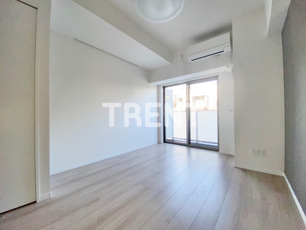 リヴシティ初台-303