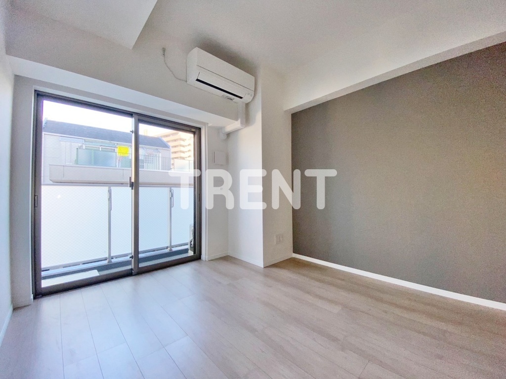 リヴシティ初台-303