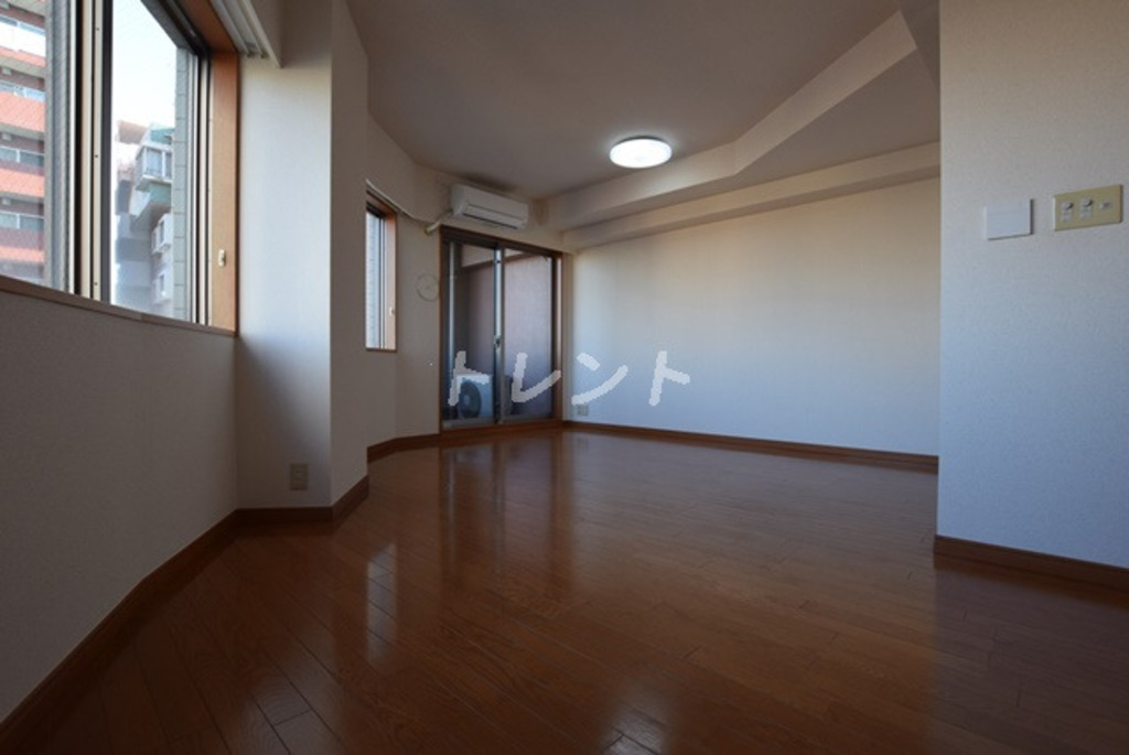 シティハイツ本郷-902