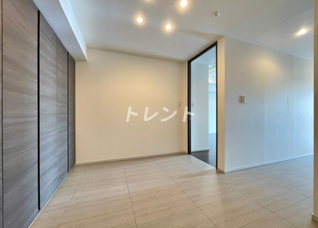 コンフォリア新宿イーストサイドタワー-914
