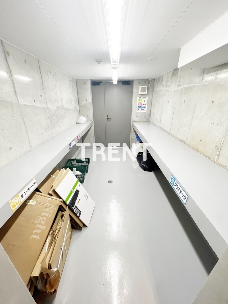 ラペルラ市谷砂土原町-408