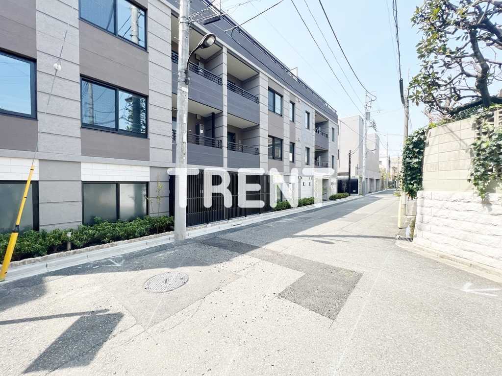 ラペルラ市谷砂土原町-408