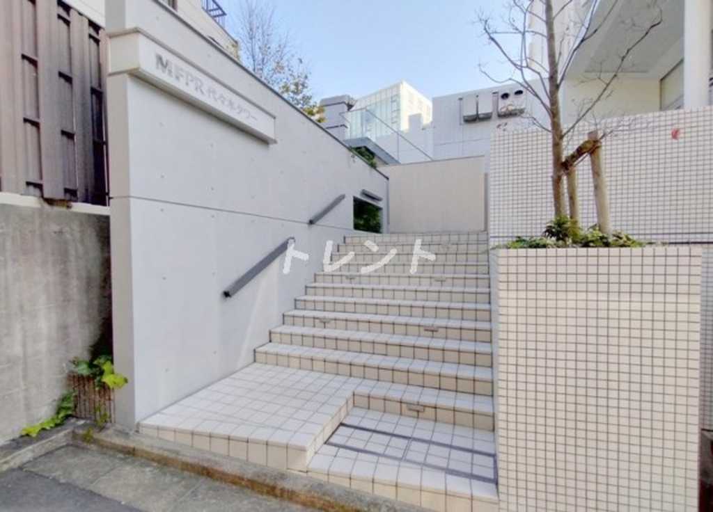 MFPR代々木タワー-303