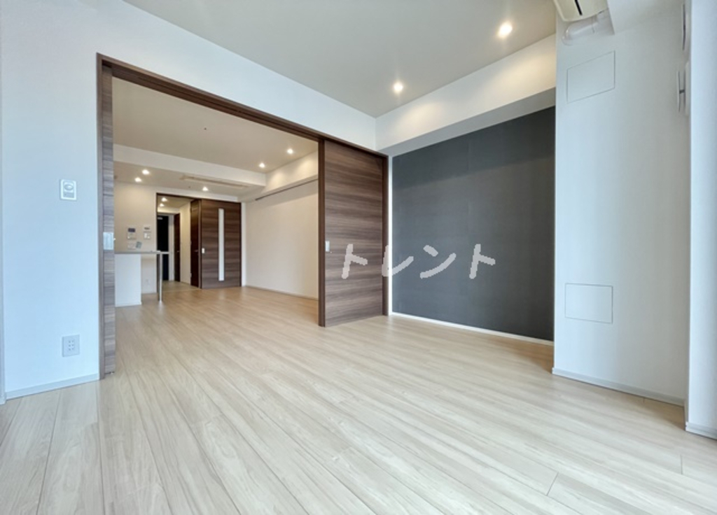コンフォリア新宿イーストサイドタワー-804