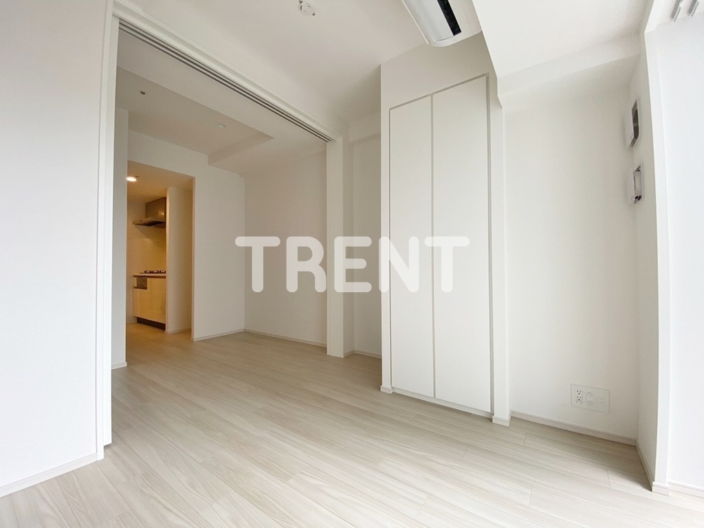 コンフォリア東新宿-811