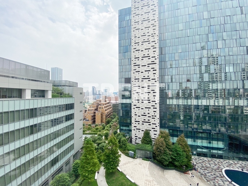 コンフォリア東新宿-811