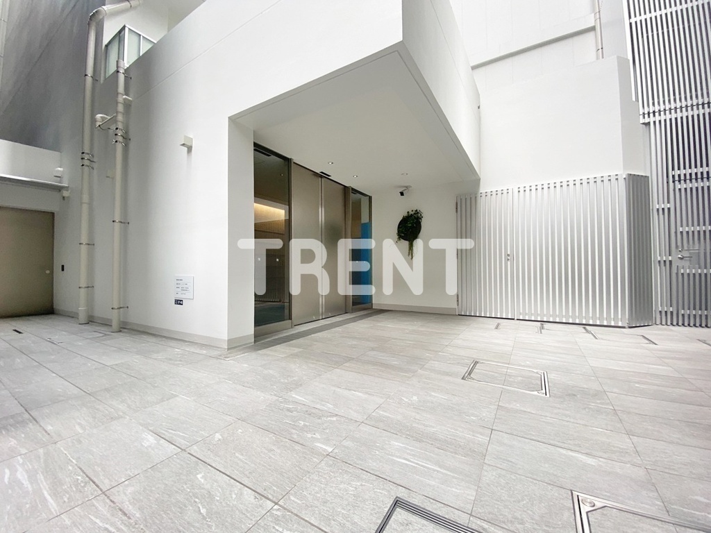 コンフォリア東新宿-811